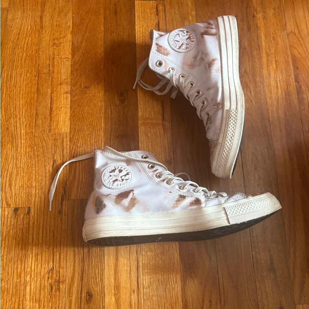 High-Top Tie-Dye Sneakers - Picture 2 of 3